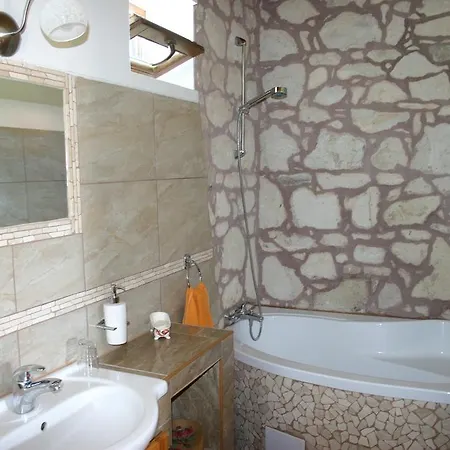 Guest house Tulipanos Vendeghaz Golop