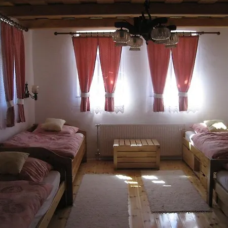 Tulipanos Vendeghaz Guest house Golop